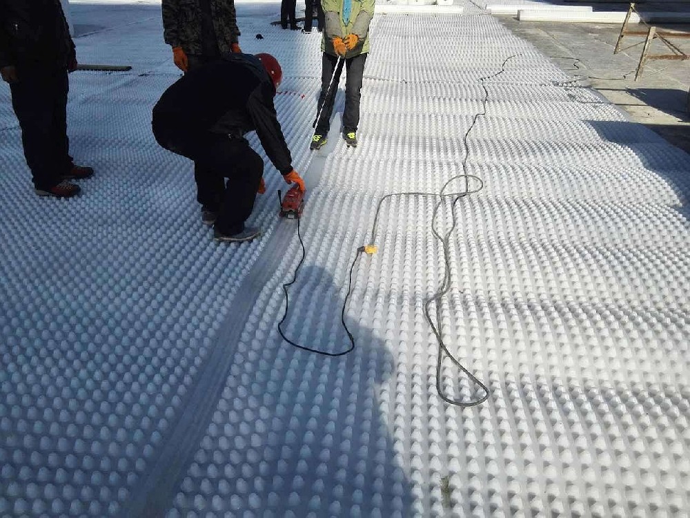 屋面卷材防水層施工技術